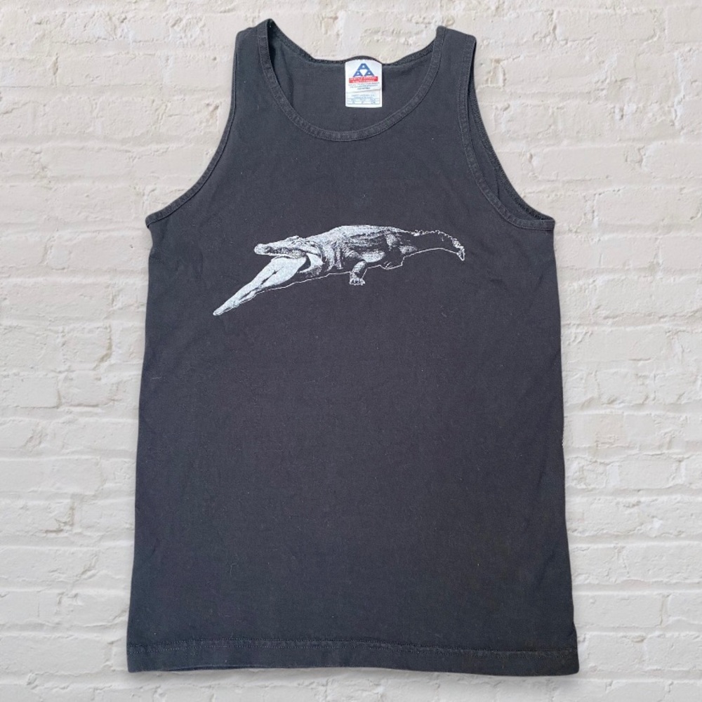 100% Cotton Muscle Tank with Crocodile Graphic Black and White Size Medium
